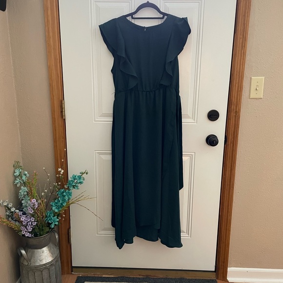 Midi Ruffle Dress - Picture 4 of 10